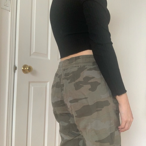 Black Button-Front Top - Picture 3 of 3